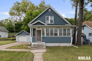 3216 INDIAN Road, Davenport, IA 52802