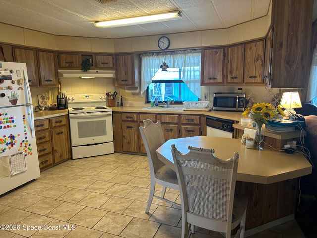 519 Puffin Drive, Barefoot Bay, FL 32976