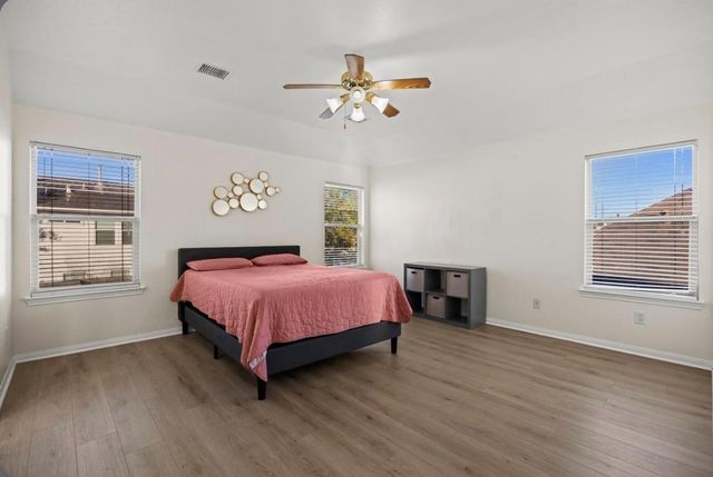 2202 Chelsea Vale Drive, Fresno, TX 77545