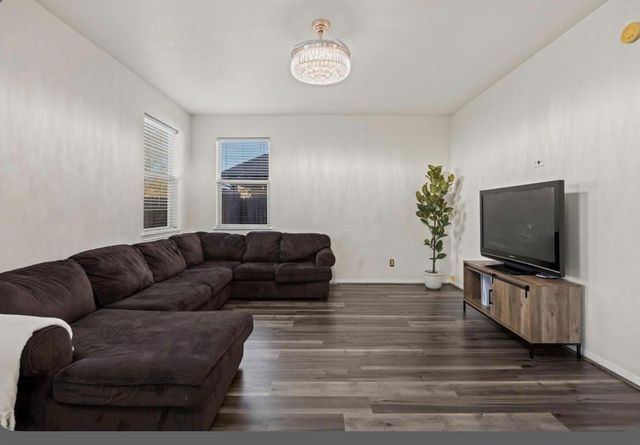 2202 Chelsea Vale Drive, Fresno, TX 77545