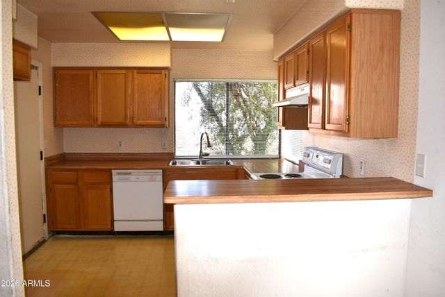 20631 N 6TH Drive, Phoenix, AZ 85027