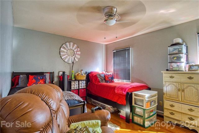 6222 Bonnybrook Lane, Charlotte, NC 28212