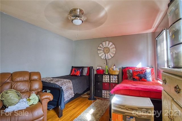 6222 Bonnybrook Lane, Charlotte, NC 28212