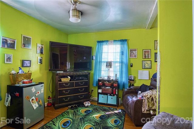 6222 Bonnybrook Lane, Charlotte, NC 28212
