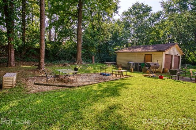 6222 Bonnybrook Lane, Charlotte, NC 28212