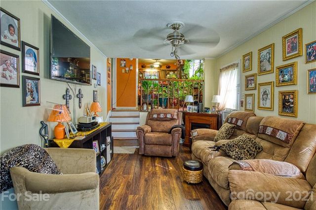 6222 Bonnybrook Lane, Charlotte, NC 28212