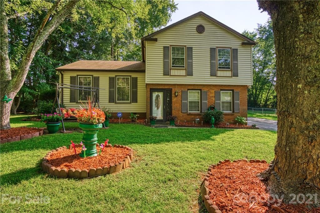 6222 Bonnybrook Lane, Charlotte, NC 28212
