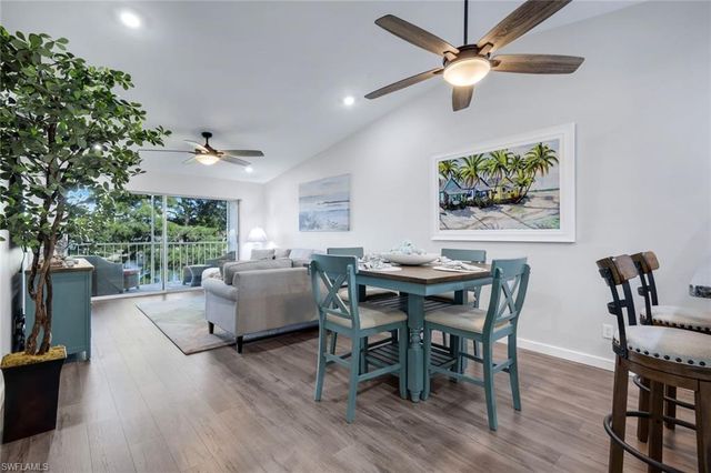 810 New Waterford DR 203, Naples, FL 34104