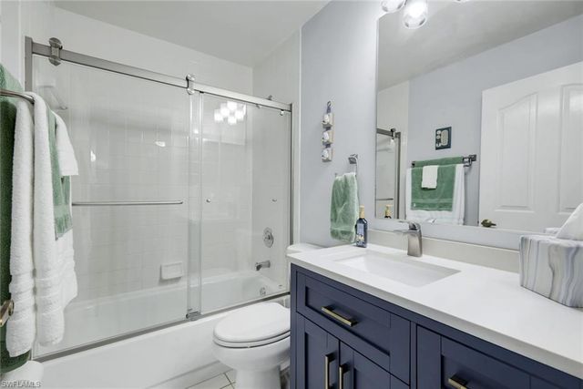 810 New Waterford DR 203, Naples, FL 34104
