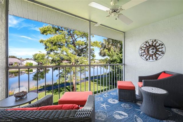 810 New Waterford DR 203, Naples, FL 34104