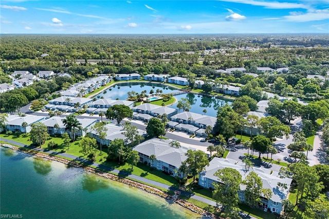 810 New Waterford DR 203, Naples, FL 34104