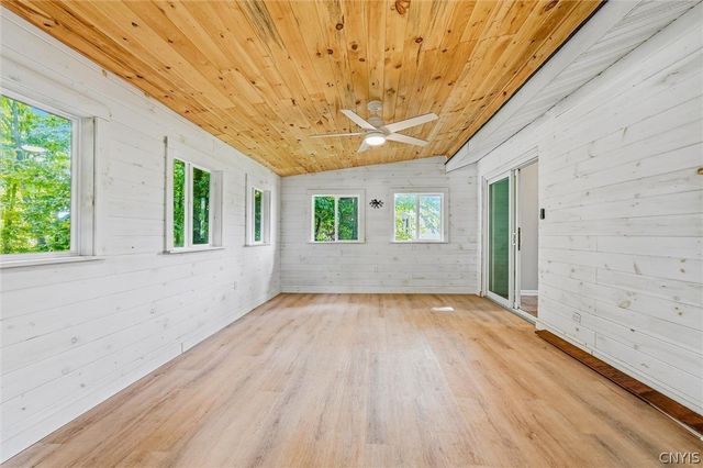 215 Birchwood Boulevard, Van Buren, NY 13027