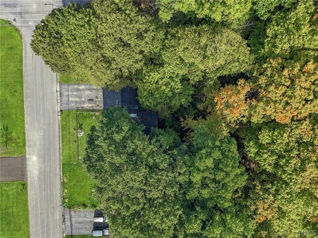 215 Birchwood Boulevard, Van Buren, NY 13027