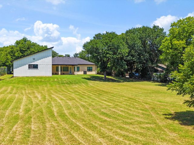 1708 Dowdy Ferry Road, Hutchins, TX 75141