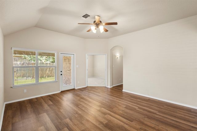 224 Carson Drive, Waxahachie, TX 75167