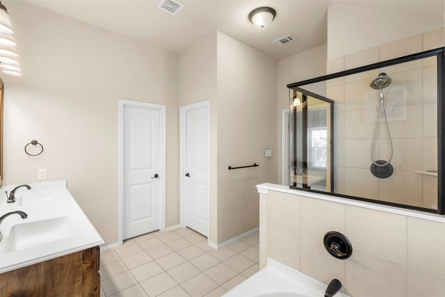 224 Carson Drive, Waxahachie, TX 75167