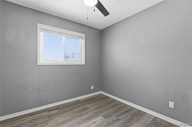 1273 Fall River Road, Ypsilanti, MI 48198