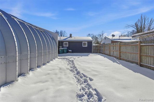 1273 Fall River Road, Ypsilanti, MI 48198