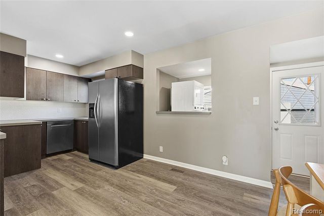 1273 Fall River Road, Ypsilanti, MI 48198