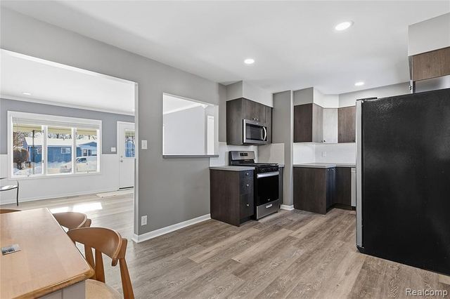 1273 Fall River Road, Ypsilanti, MI 48198