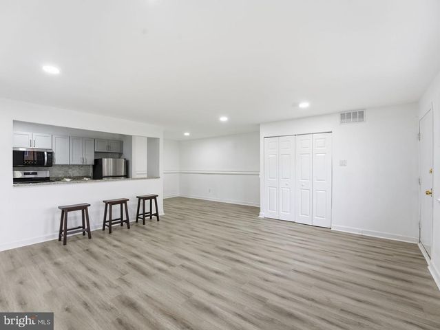 3930 STONE GATE DR, Suitland, MD 20746