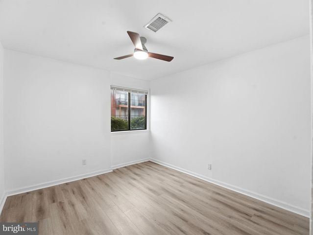 3930 STONE GATE DR, Suitland, MD 20746