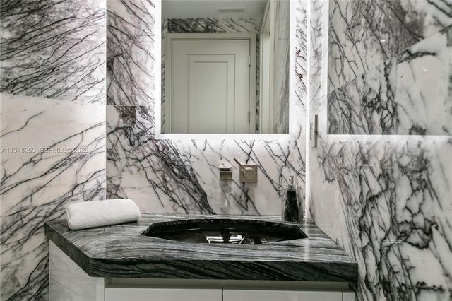 17901 Collins Ave 703, Sunny Isles Beach, FL 33160