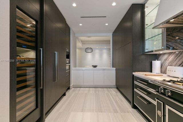 17901 Collins Ave 703, Sunny Isles Beach, FL 33160