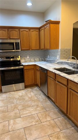 4135 BISMARCK PALM DRIVE, Tampa, FL 33610