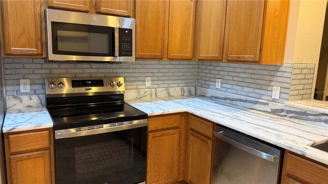 4135 BISMARCK PALM DRIVE, Tampa, FL 33610