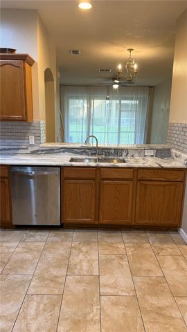 4135 BISMARCK PALM DRIVE, Tampa, FL 33610