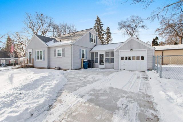 220 E WHITNEY STREET, Green Bay, WI 54301