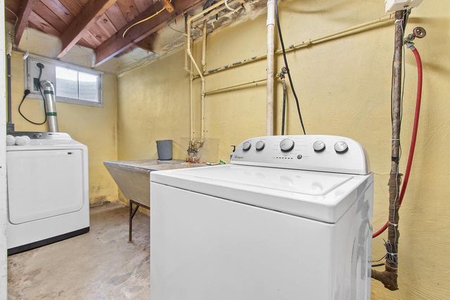 220 E WHITNEY STREET, Green Bay, WI 54301