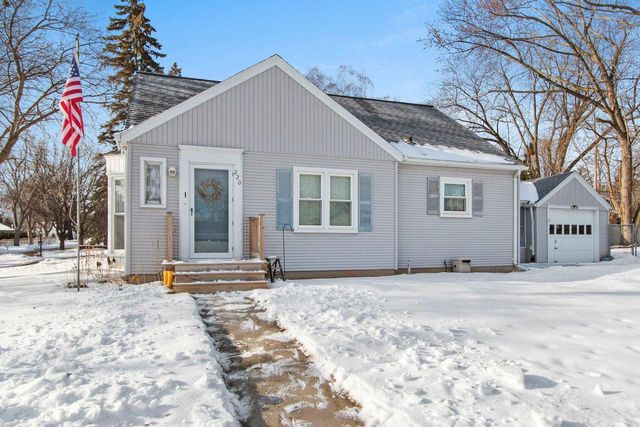 220 E WHITNEY STREET, Green Bay, WI 54301