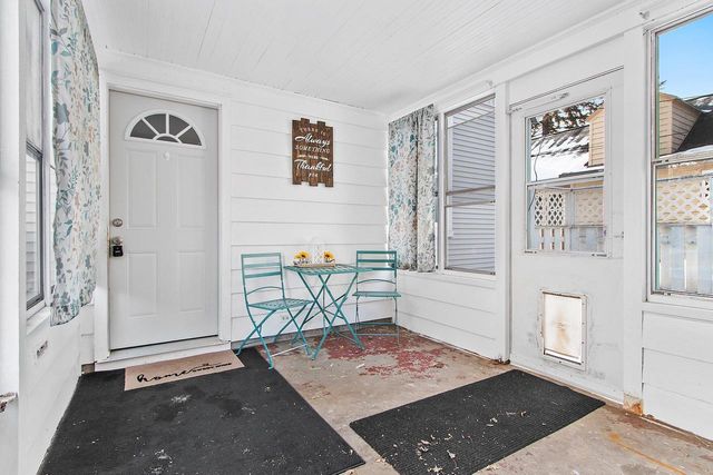 220 E WHITNEY STREET, Green Bay, WI 54301