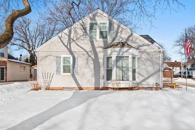 220 E WHITNEY STREET, Green Bay, WI 54301