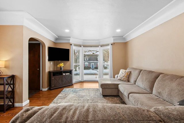 220 E WHITNEY STREET, Green Bay, WI 54301