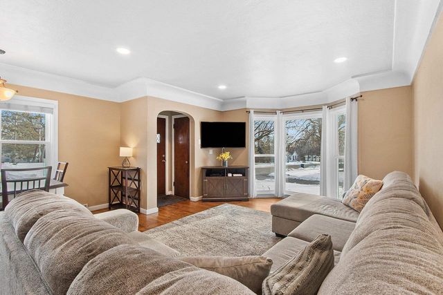 220 E WHITNEY STREET, Green Bay, WI 54301