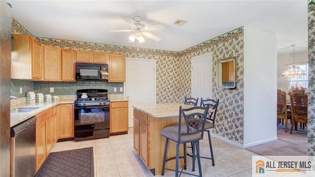 33 Cherry Blossom Drive, Monroe, NJ 08831