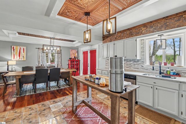 327 Hillside Church Road, Fountain Inn, SC 29644