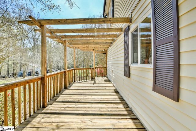 327 Hillside Church Road, Fountain Inn, SC 29644