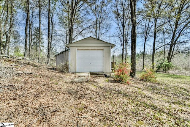 327 Hillside Church Road, Fountain Inn, SC 29644