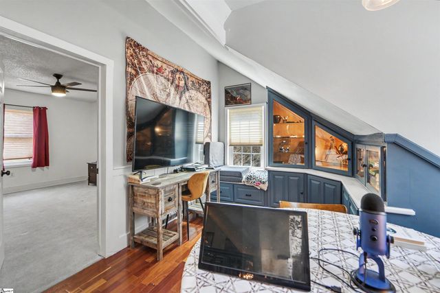 327 Hillside Church Road, Fountain Inn, SC 29644