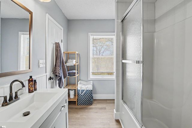 327 Hillside Church Road, Fountain Inn, SC 29644