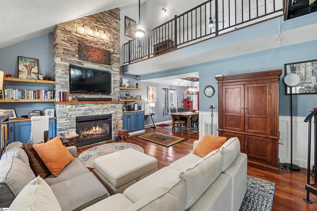 327 Hillside Church Road, Fountain Inn, SC 29644