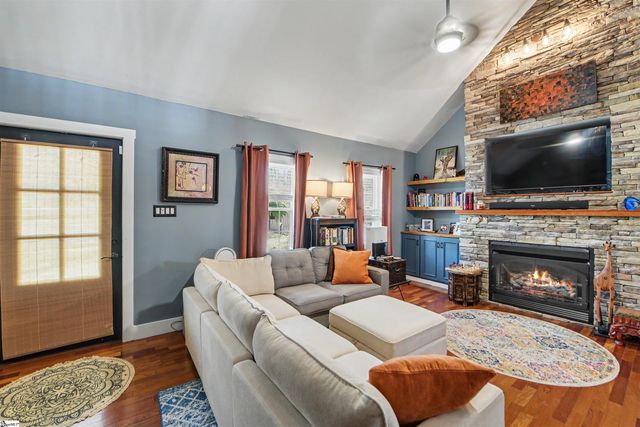 327 Hillside Church Road, Fountain Inn, SC 29644