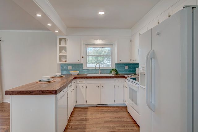 2472 Liverpool Drive, Charleston, SC 29414