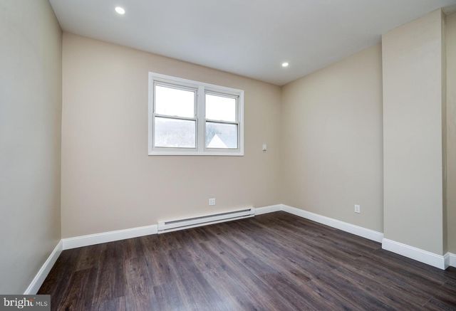 724 E CENTRE ST, Mahanoy City, PA 17948