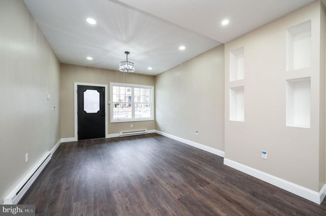 724 E CENTRE ST, Mahanoy City, PA 17948