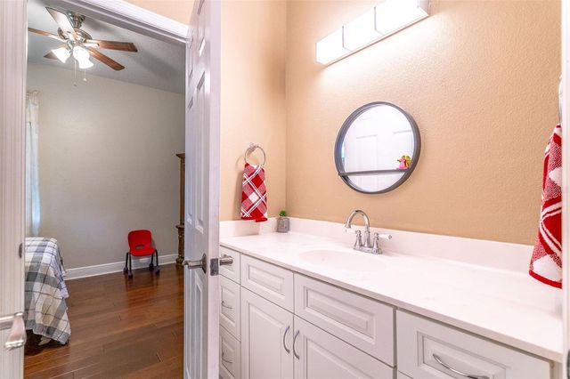2013 QUAIL HOLLOW DR, Deland, FL 32720